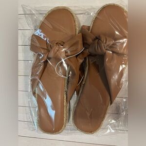 Universal Threads Open Toe Tan Knotted Espadrille Sandals